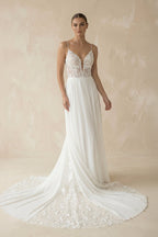 Robe de mariée blanche fourreau satinée à fines bretelles col V dos nu - Harana