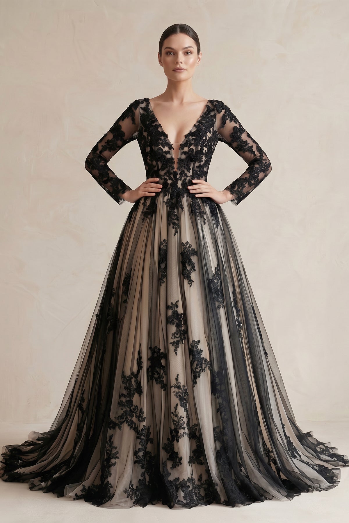 Robe de mariée black & nude longue manches longues à dentelle en tulle - Harana