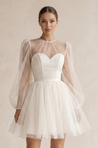 Robe de mariée blanche trapèze en dentelle manches longues effet illusion - Harana