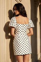 Robe courte blanc à épaules dénudées - Harana