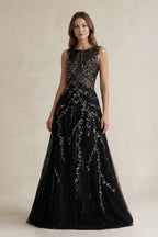Robe de mariée noire trapèze en tulle sans manches - Harana