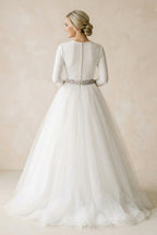 Robe de mariée blanc longue manches longues en tulle coupe trapèze - Harana