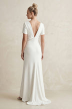 Robe de mariée blanche satinée coupe fourreau à encolure arrondie et manches courtes - Harana