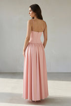 Robe longue rose à fines bretelles effet drapé - Harana