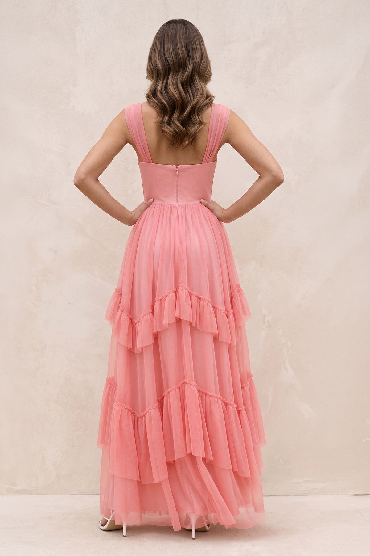 Robe rose ancien longue en résille coupe trapèze à décolleté cœur effet drapé - Harana