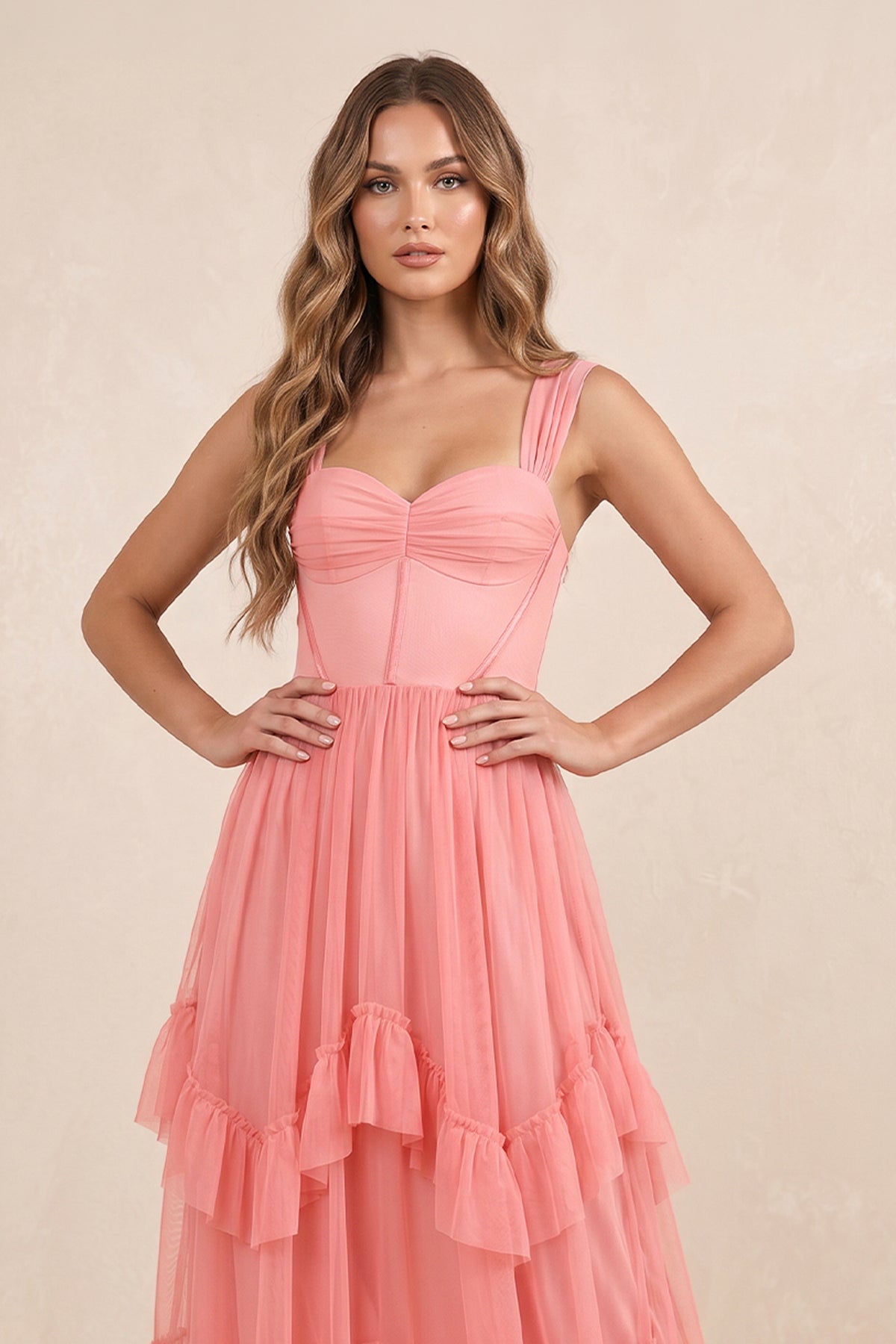 Robe rose ancien longue en résille coupe trapèze à décolleté cœur effet drapé - Harana
