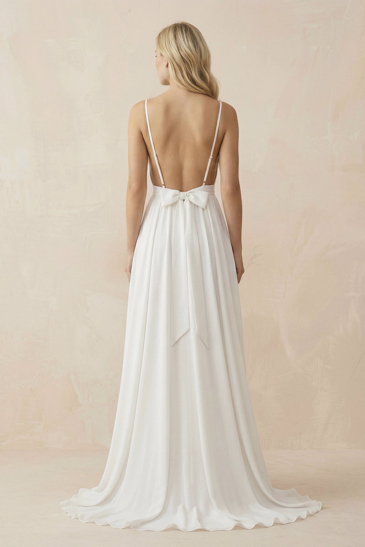Robe de mariée blanche trapèze en mousseline dos nu à fines bretelles - Harana