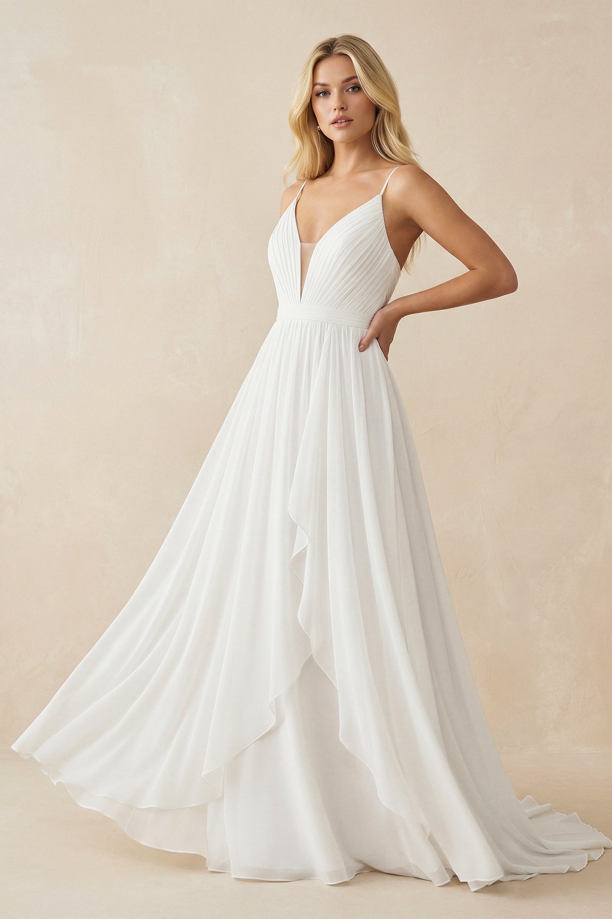 Robe de mariée blanche trapèze en mousseline dos nu à fines bretelles - Harana