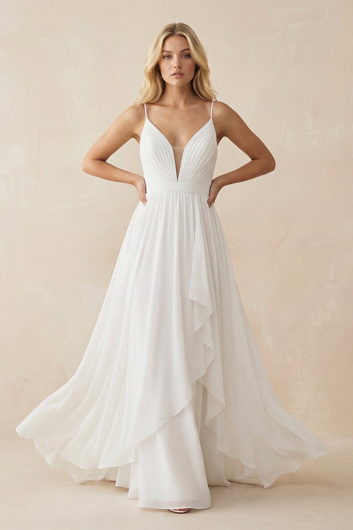 Robe de mariée blanche trapèze en mousseline dos nu à fines bretelles - Harana