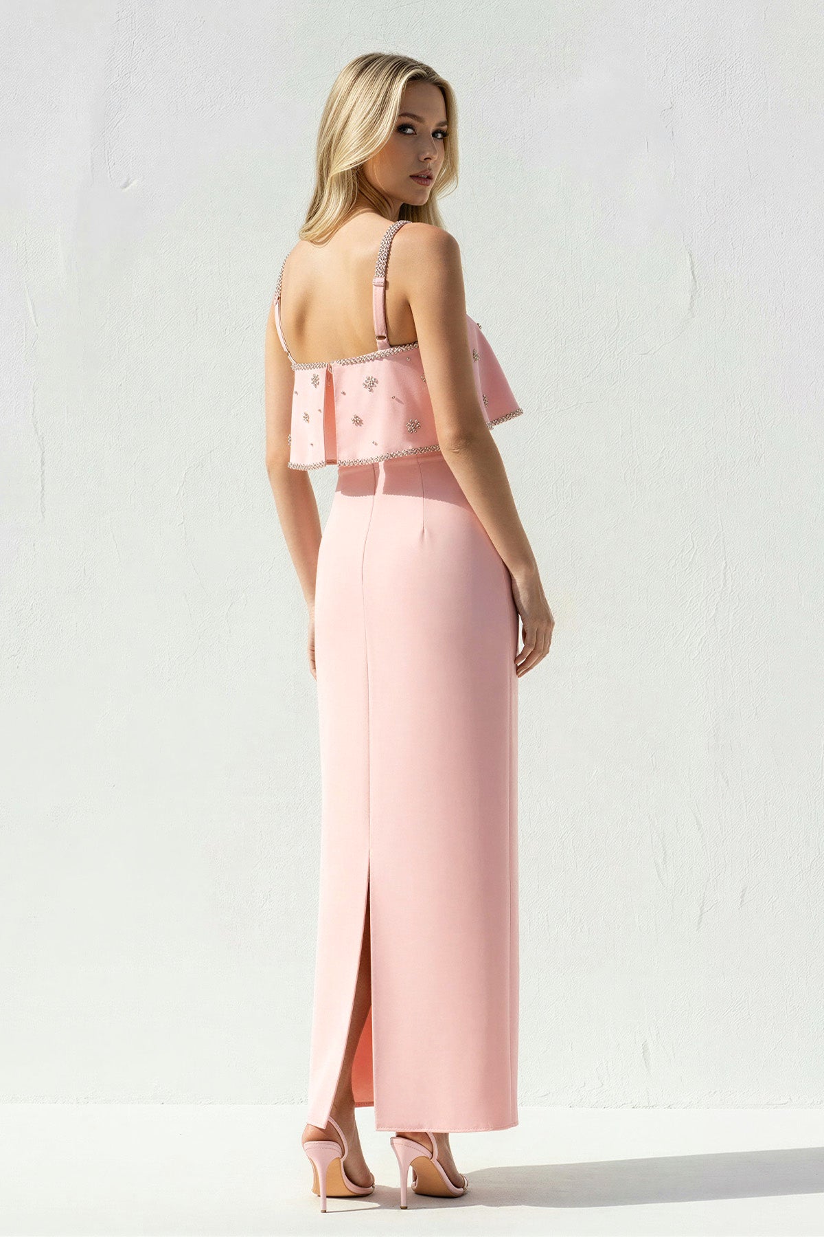 Robe longue rose perlée à volants - Harana