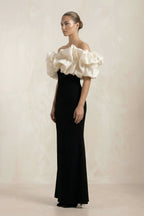 Robe longue noire satinée à épaules dénudées - Harana