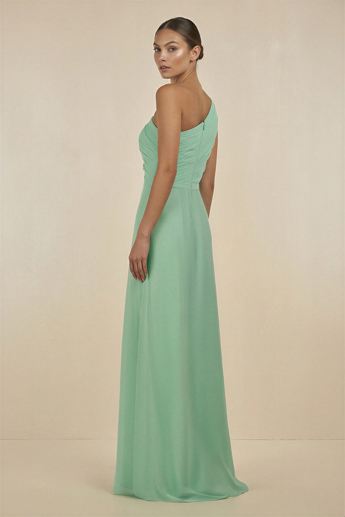 Robe demoiselle d’honneur pale pistachio longue asymétrique sans manches plissée - Harana