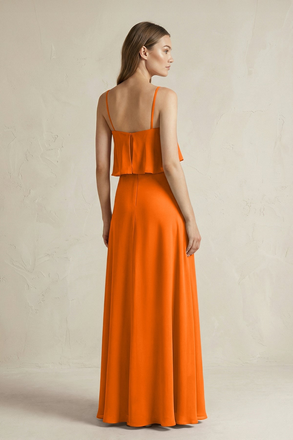 Robe longue orange en mousseline coupe trapèze à volants à fines bretelles - Harana