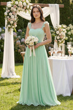 Robe demoiselle d’honneur pale pistachio longue à fines bretelles sans manches plissée - Harana