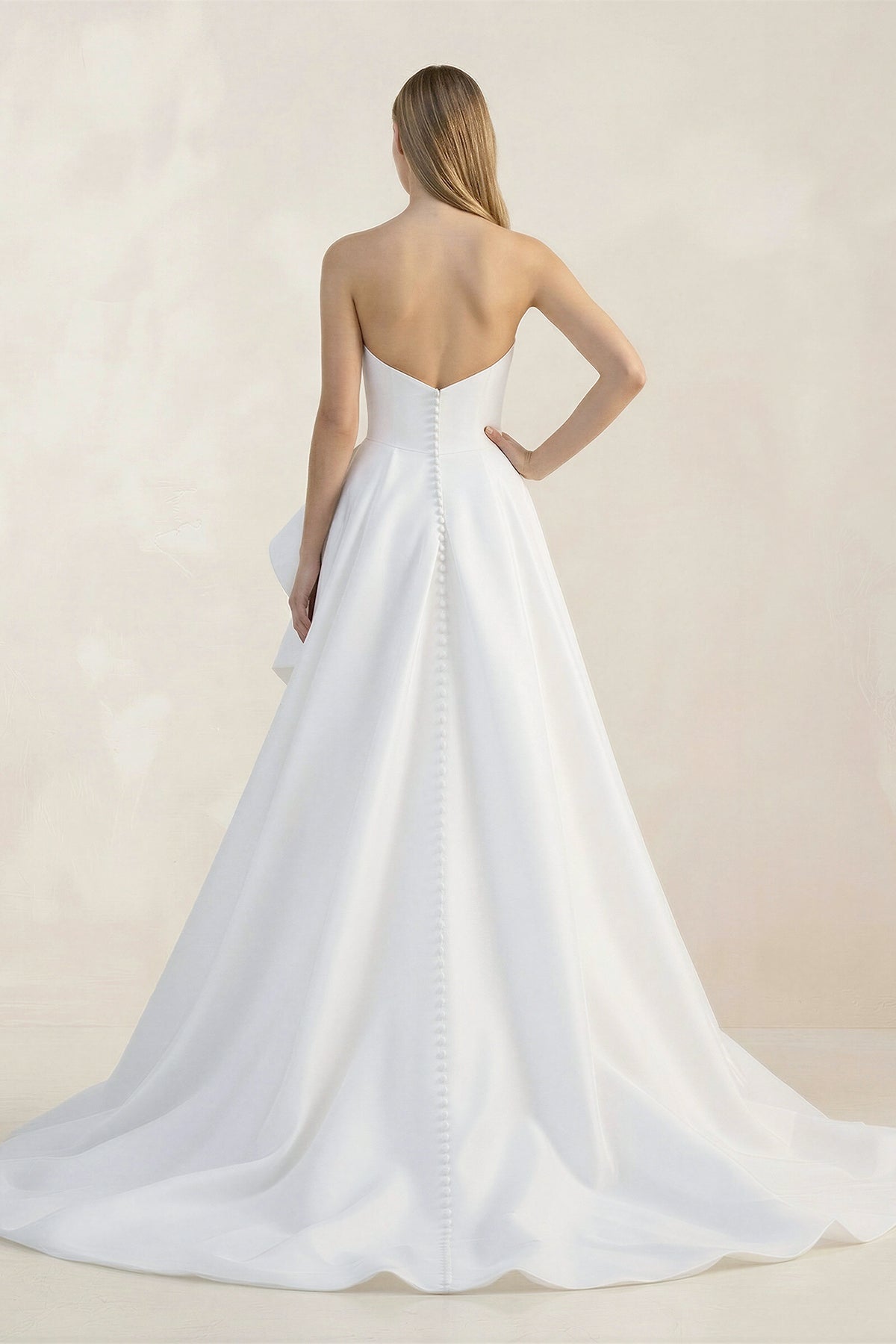 Robe de mariée blanche trapèze en satin bustier sans manches - Harana