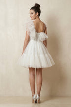Robe de mariée ivoire trapèze en satin à corset à volants - Harana