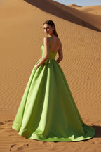 Robe longue vert satinée - Harana