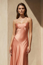 Robe midi coral pink satinée à fines bretelles - Harana