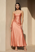 Robe midi coral pink satinée à fines bretelles - Harana