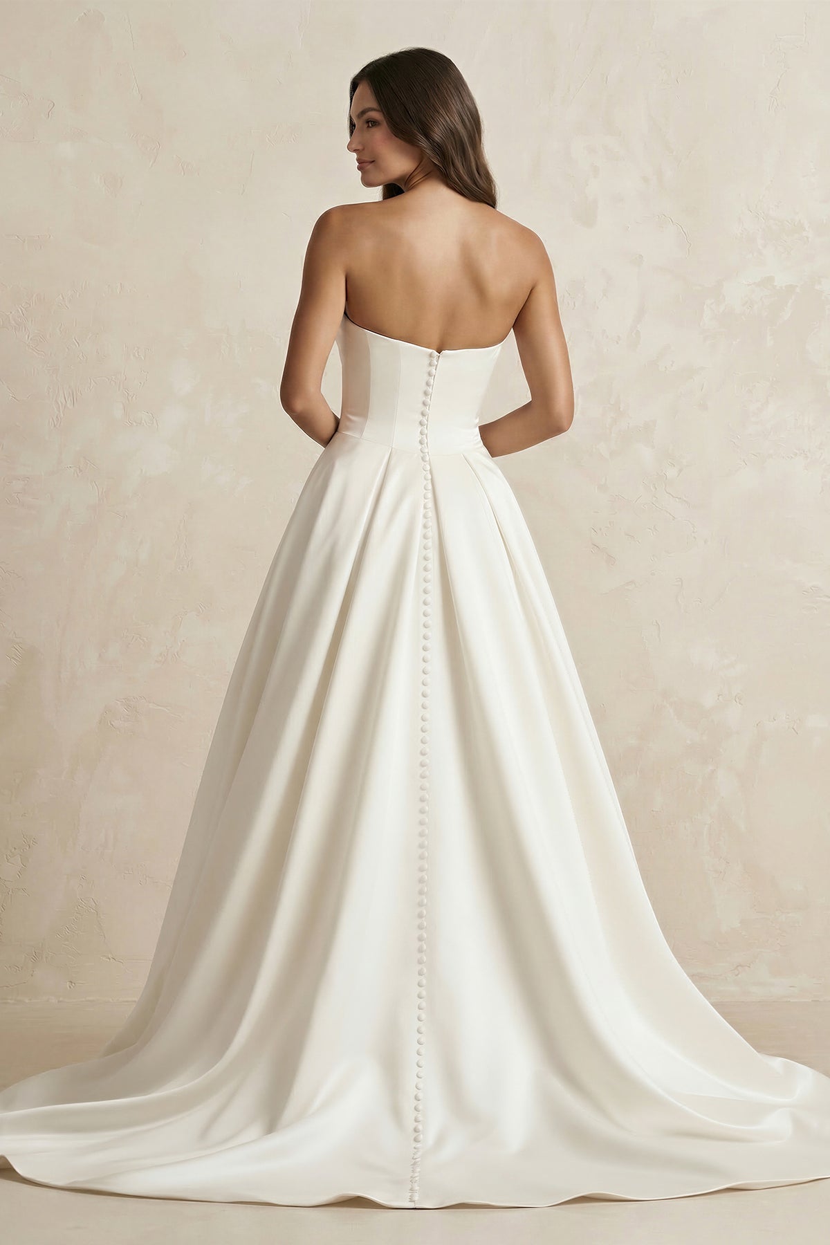 Robe de mariée ivoire trapèze en satin décolleté cœur sans manches - Harana