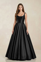 Robe de mariée noire trapèze en satin sans manches - Harana