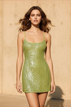 Robe courte vert sauge pailletée à fines bretelles - Harana