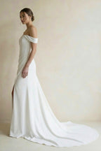 Robe de mariée blanche satinée coupe fourreau à une épaule avec fente - Harana