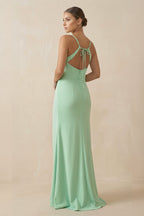 Robe demoiselle d’honneur pale pistachio longue à fines bretelles sans manches avec fente - Harana