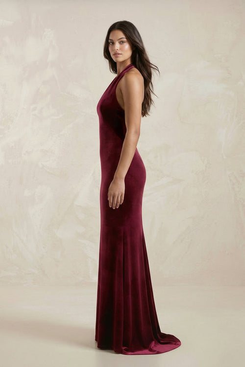 Robe de demoiselle d’honneur bordeaux longue en velours coupe fourreau à col V - Harana