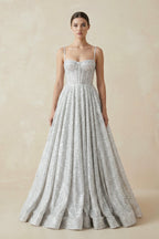 Robe de mariée argentée trapèze en tulle à fines bretelles sans manches - Harana