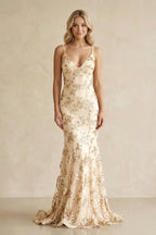Robe longue doré coupe sirène à fines bretelles à appliqués - Harana