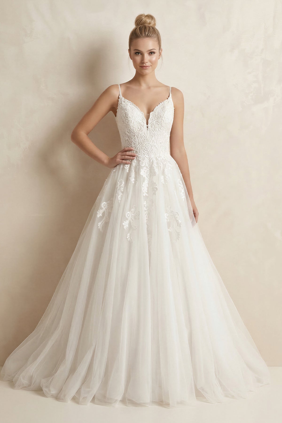 Robe de mariée ivoire longue à épaules dénudées à fines bretelles sans manches - Harana