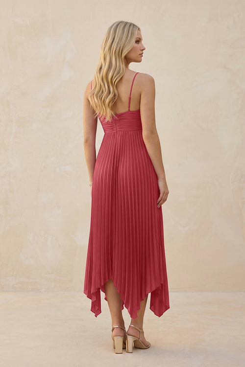 Robe de demoiselle d’honneur rose désert midi en mousseline coupe trapèze à fines bretelles plissée - Harana