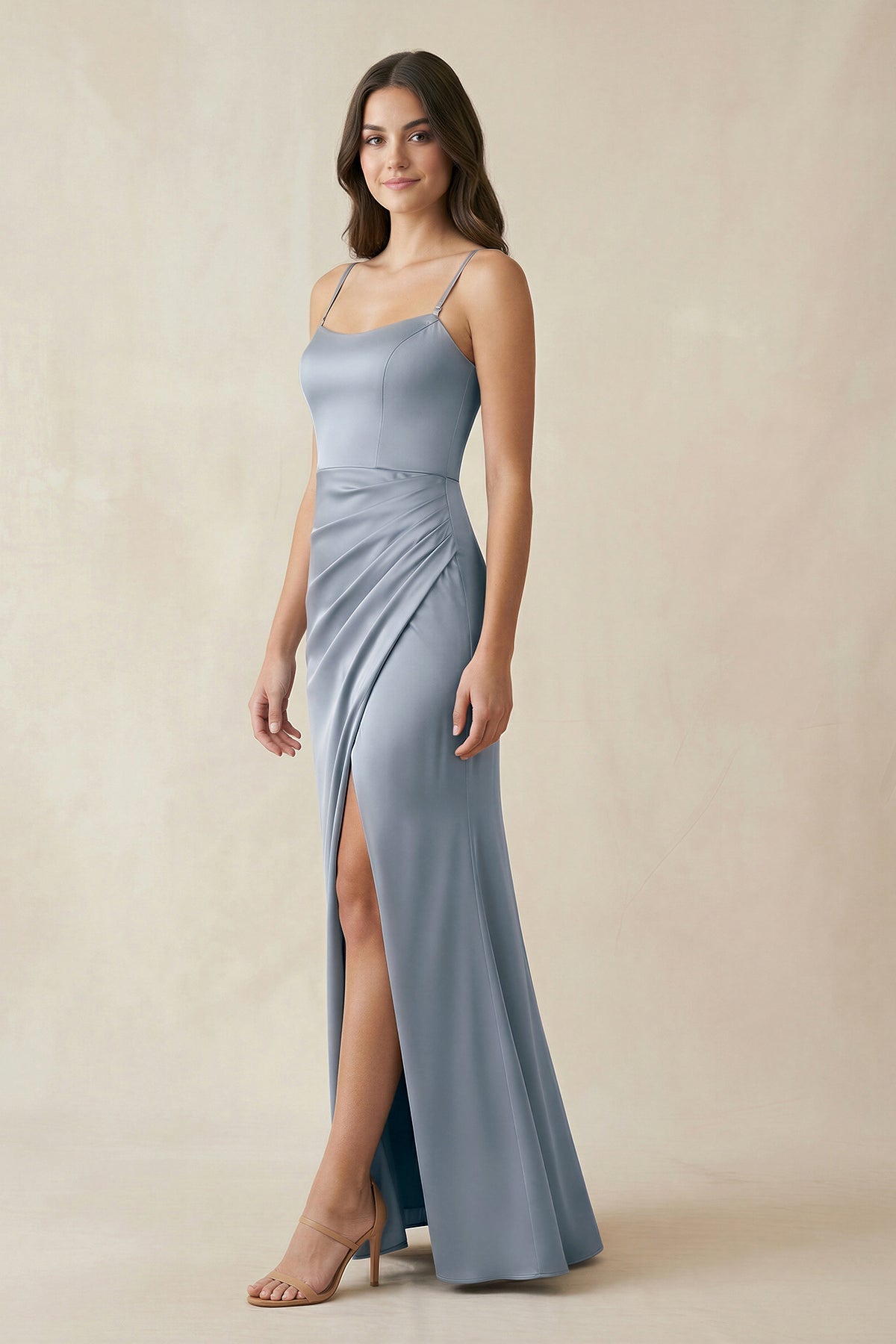 Robe demoiselle d’honneur twilight longue à fines bretelles sans manches avec fente - Harana