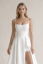 Robe de mariée blanche trapèze en satin à fines bretelles sans manches - Harana