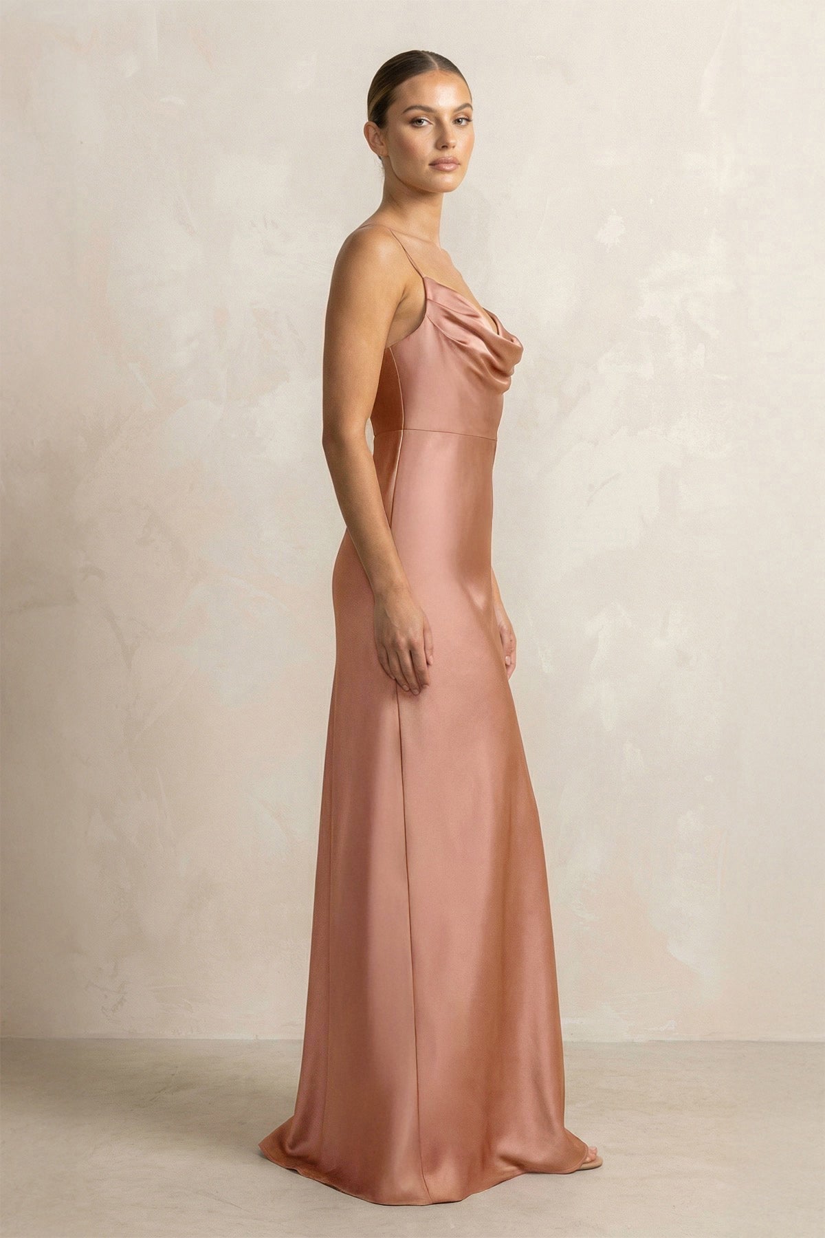 Robe demoiselle d’honneur rosette longue à fines bretelles sans manches froncée - Harana