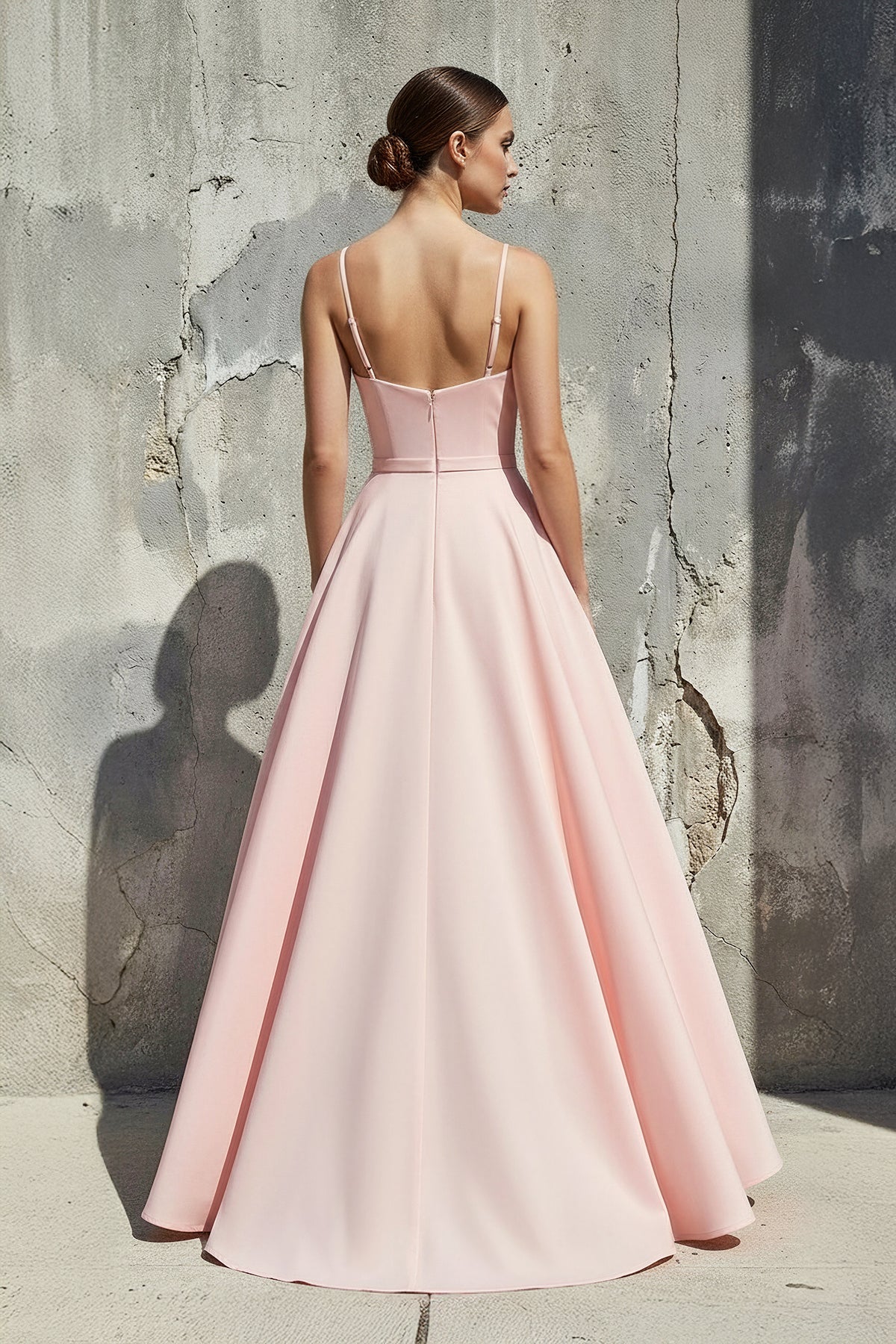Robe longue rose coupe trapèze à fines bretelles - Harana