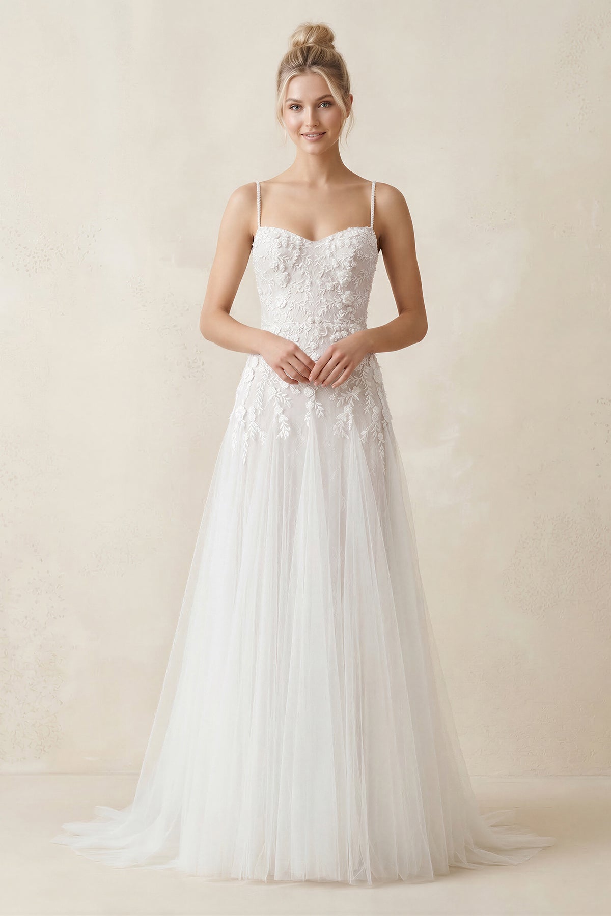 Robe de mariée blanche trapèze en tulle à fines bretelles sans manches - Harana