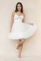 Robe de mariée blanche trapèze en tulle à fines bretelles sans manches - Harana