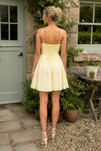 Robe jaune courte coupe trapèze à fines bretelles avec corset - Harana