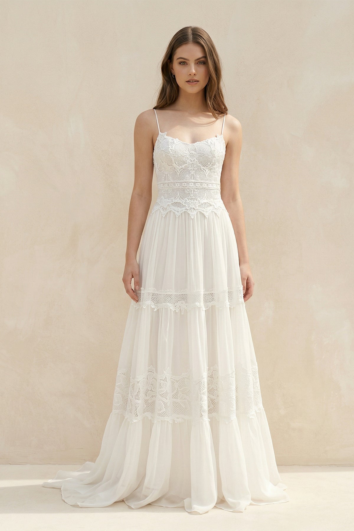 Robe de mariée blanche trapèze en dentelle à fines bretelles sans manches - Harana