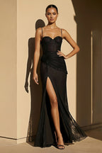 Robe longue noir en dentelle à fines bretelles - Harana
