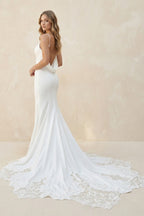 Robe de mariée ivoire longue silhouette sirène à fines bretelles - Harana
