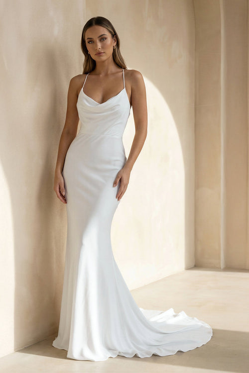 Robe de mariée blanche sirène satinée à fines bretelles sans manches - Harana