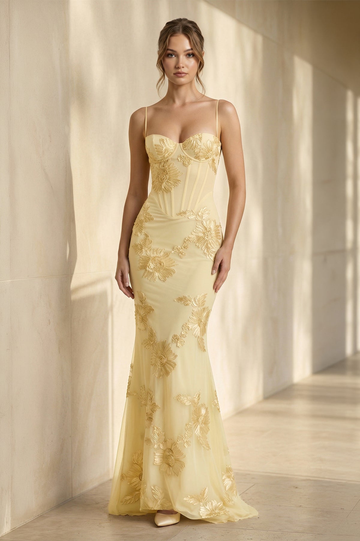 Robe longue jaune à fines bretelles - Harana