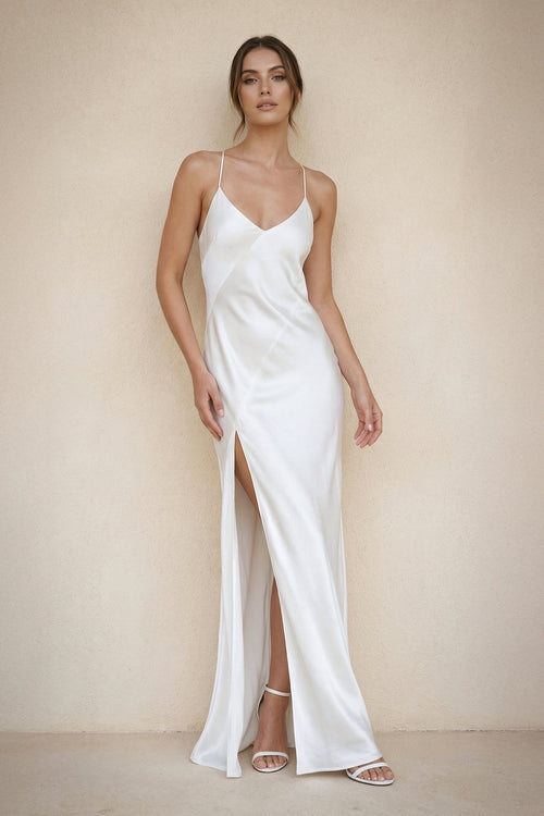 Robe de mariée blanche fourreau satinée à fines bretelles dos nu avec fente - Harana