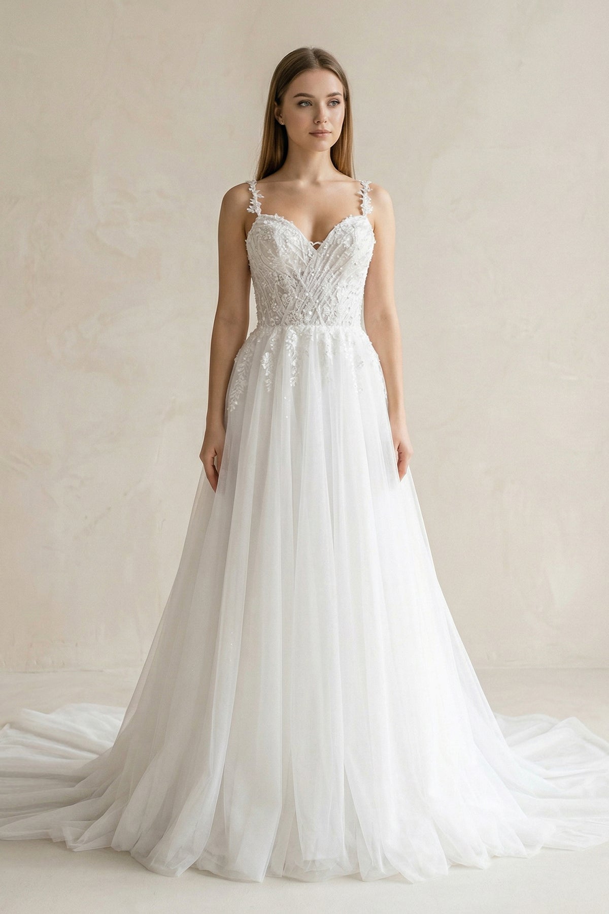 Robe de mariée blanche trapèze en dentelle à fines bretelles sans manches - Harana