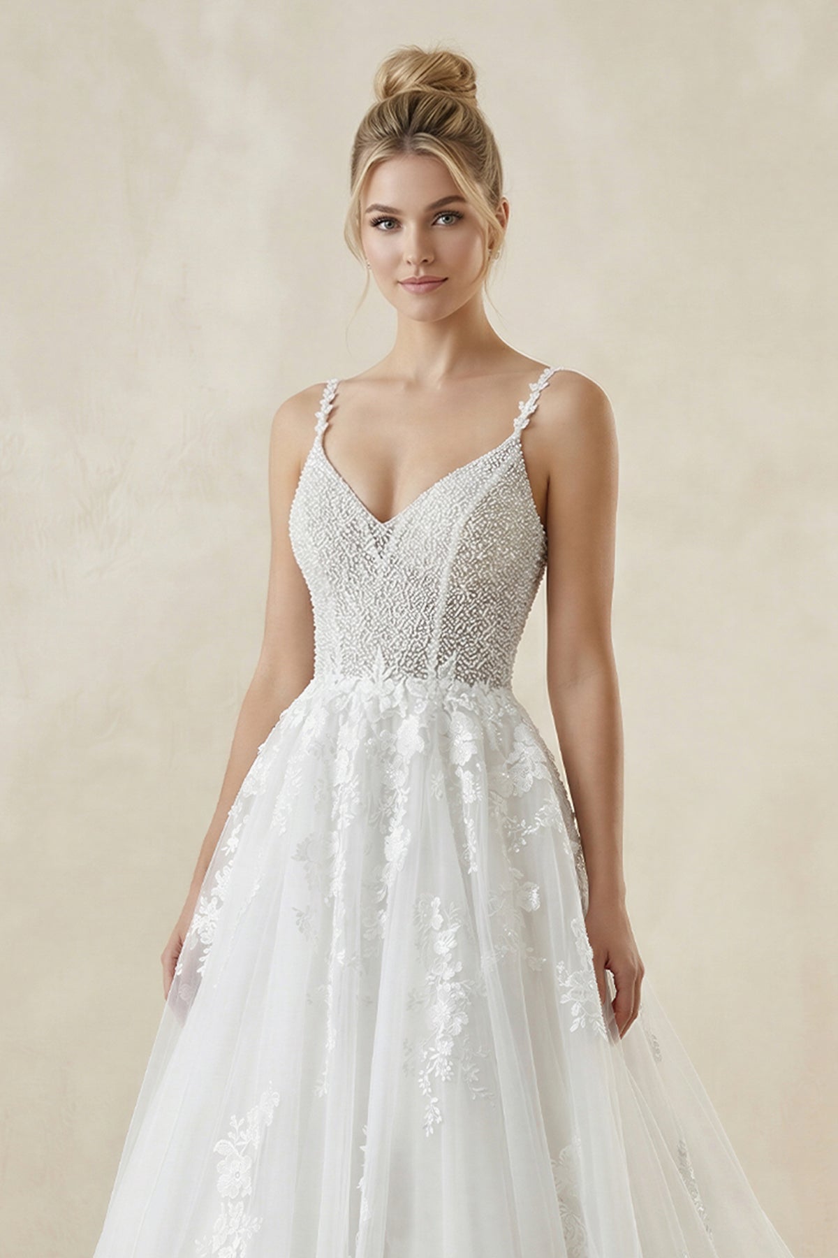 Robe de mariée blanche trapèze en tulle à fines bretelles sans manches - Harana