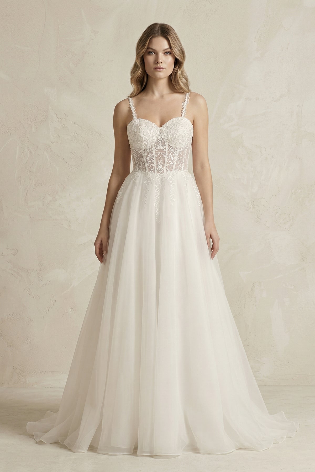 Robe de mariée ivoire trapèze en tulle à fines bretelles sans manches - Harana
