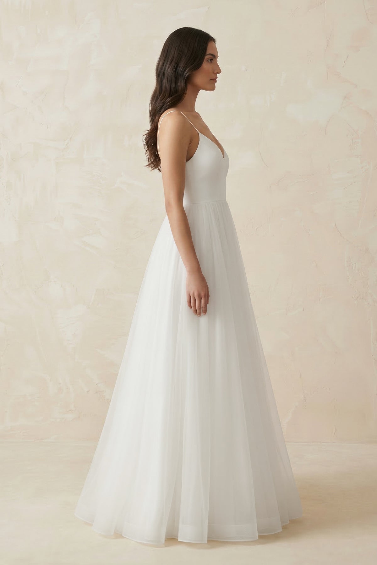 Robe de mariée blanche trapèze en tulle à fines bretelles sans manches - Harana